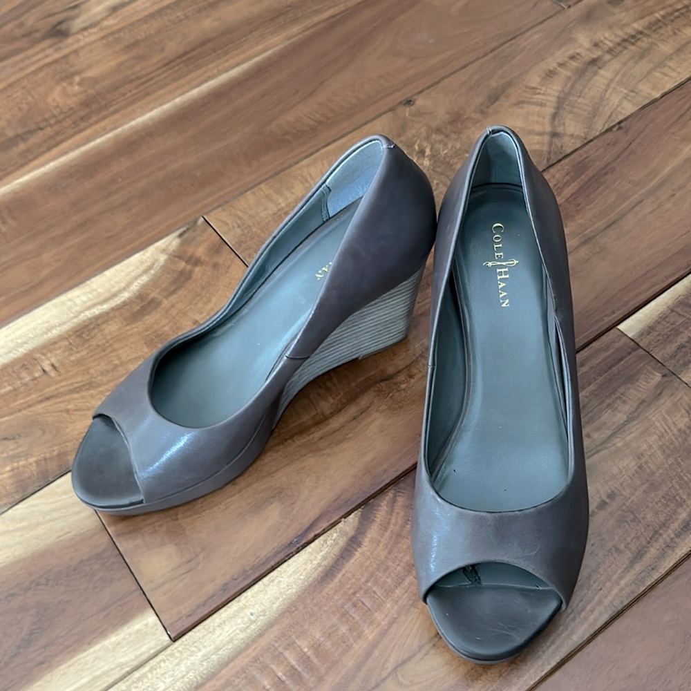 Cole Haan peeptoe wedges size 7.5